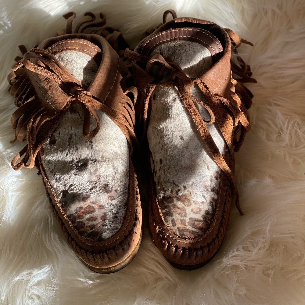 Handmade moccasins cowhide fringe